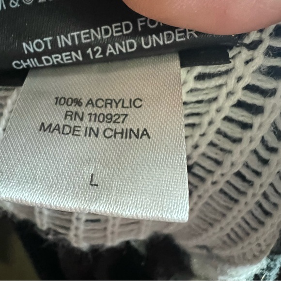 Rick and Morty Black and White Knit Sweater unisex L - Picture 5 of 6